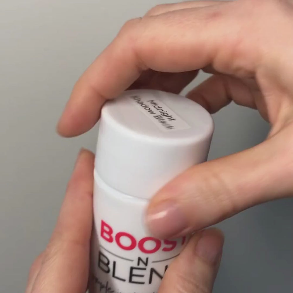 Boost N Blend Applicator Video #colour_midnight-shadow-black